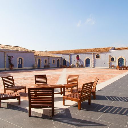 Masseria Del Carrubo Hotel Noto Exterior photo